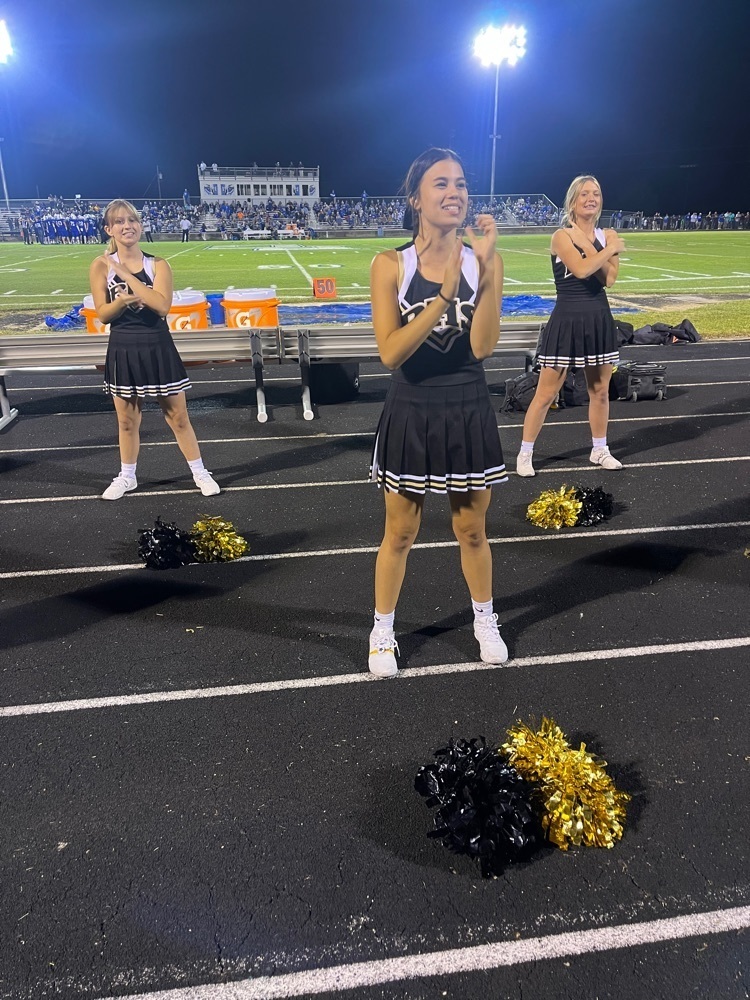 PHS Varsity cheerleaders at Blooming Grove tonight 📣