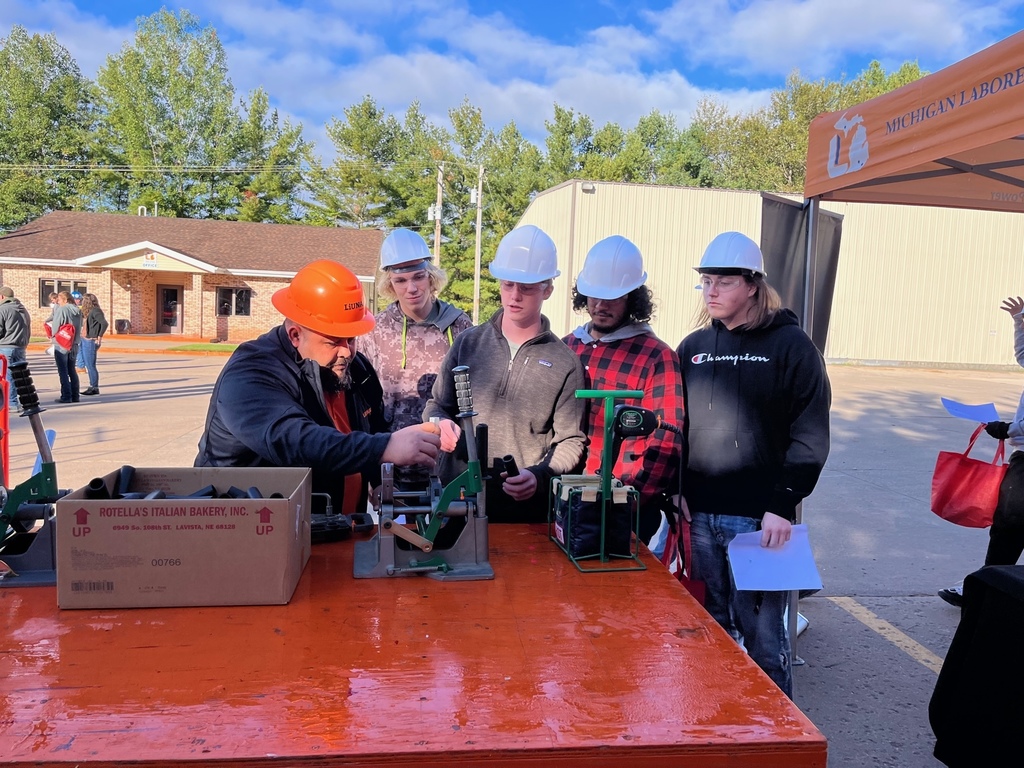 FHS Students @ Fair Trades Day