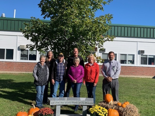 Pictures of a bench donated by the Class of "72