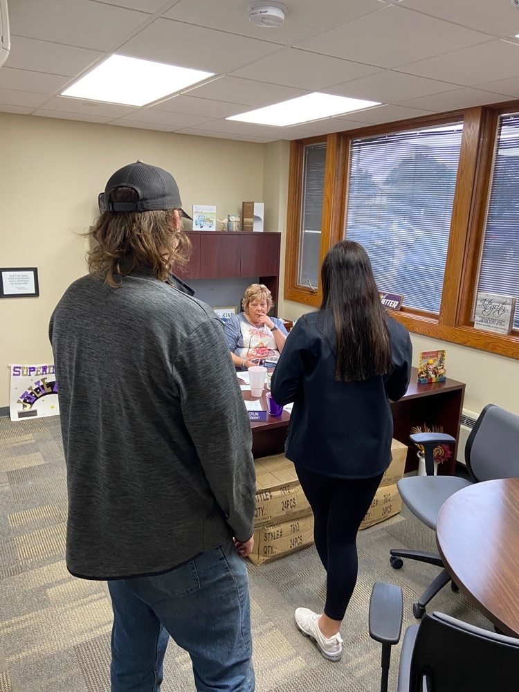 Ms Crum shared her expenses with Brooke and Eldon by checking records on her phone