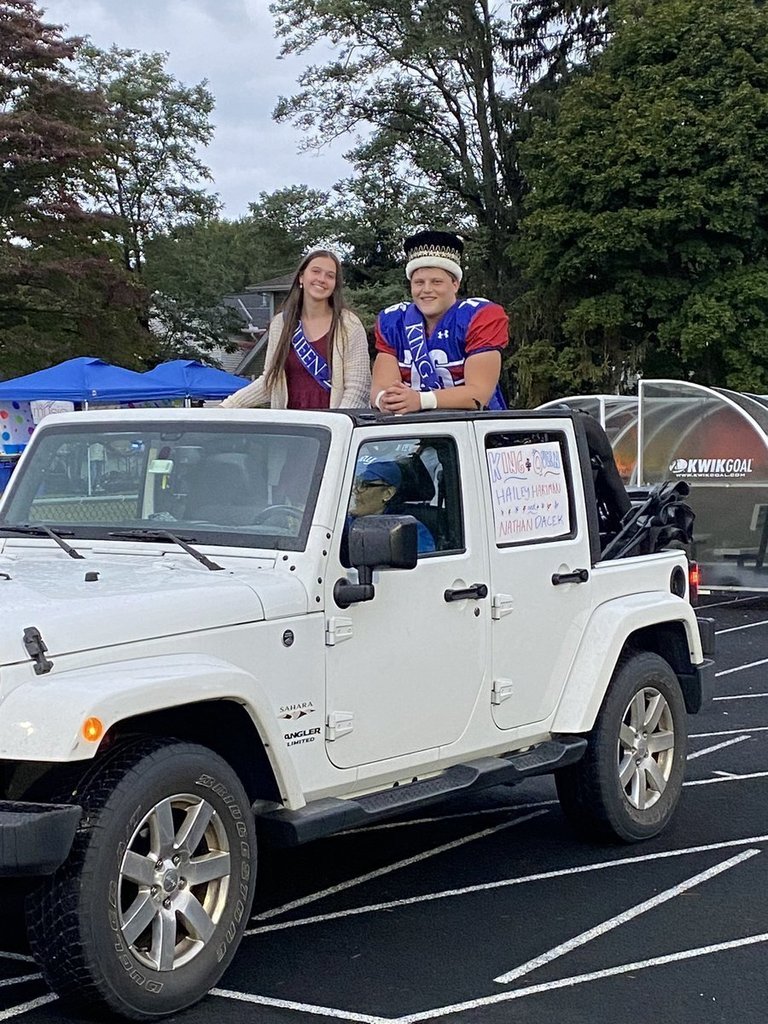 2022 Homecoming Queen Hailey Hartman and King Nathan Dacek!