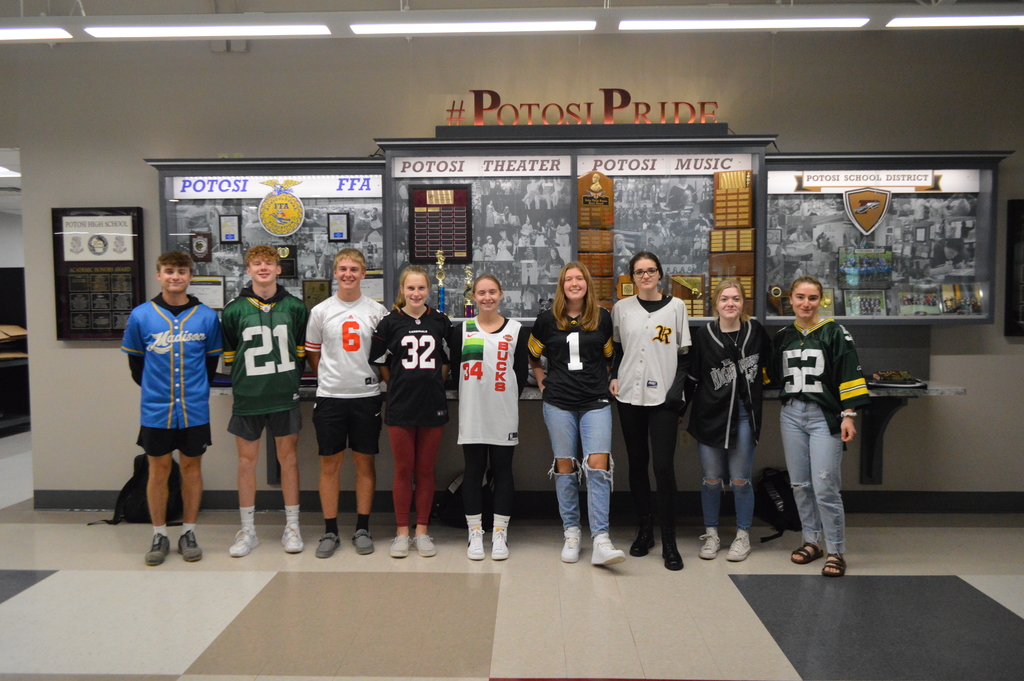 Seniors Jersey Day