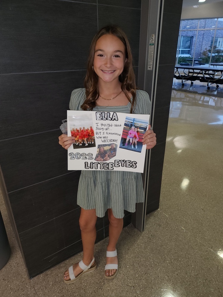 girl with award
