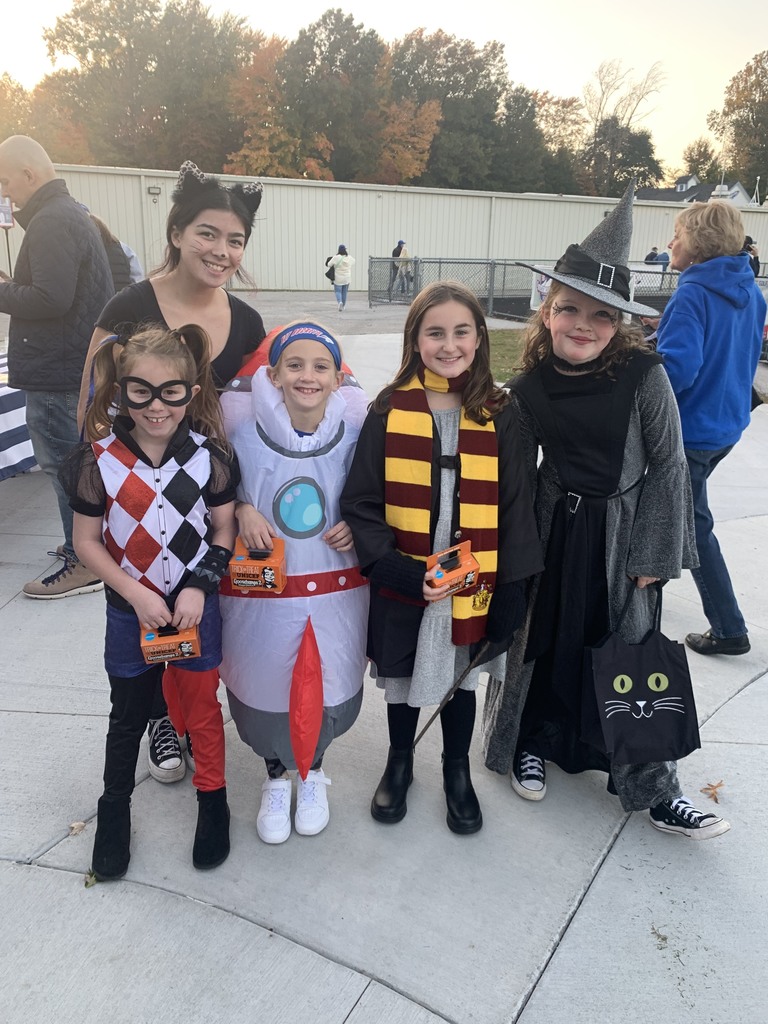 Unicef photo of Key Club and K-Kids