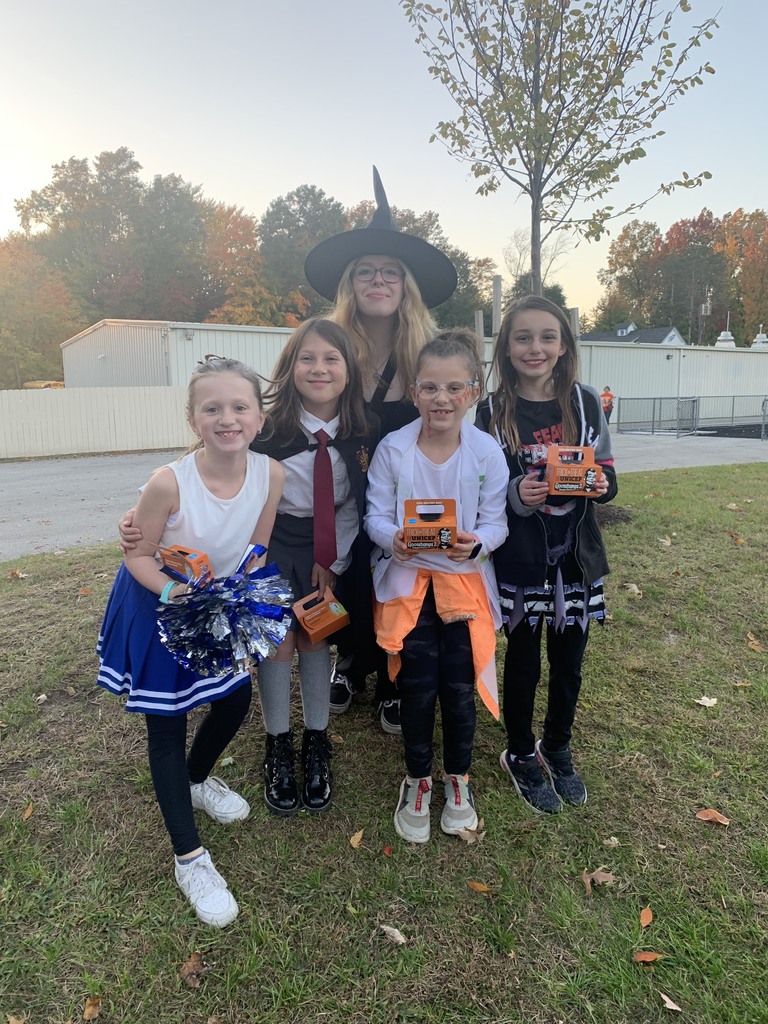 Unicef photo of Key Club and K-Kids