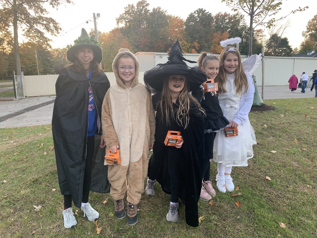 Unicef photo of Key Club and K-Kids