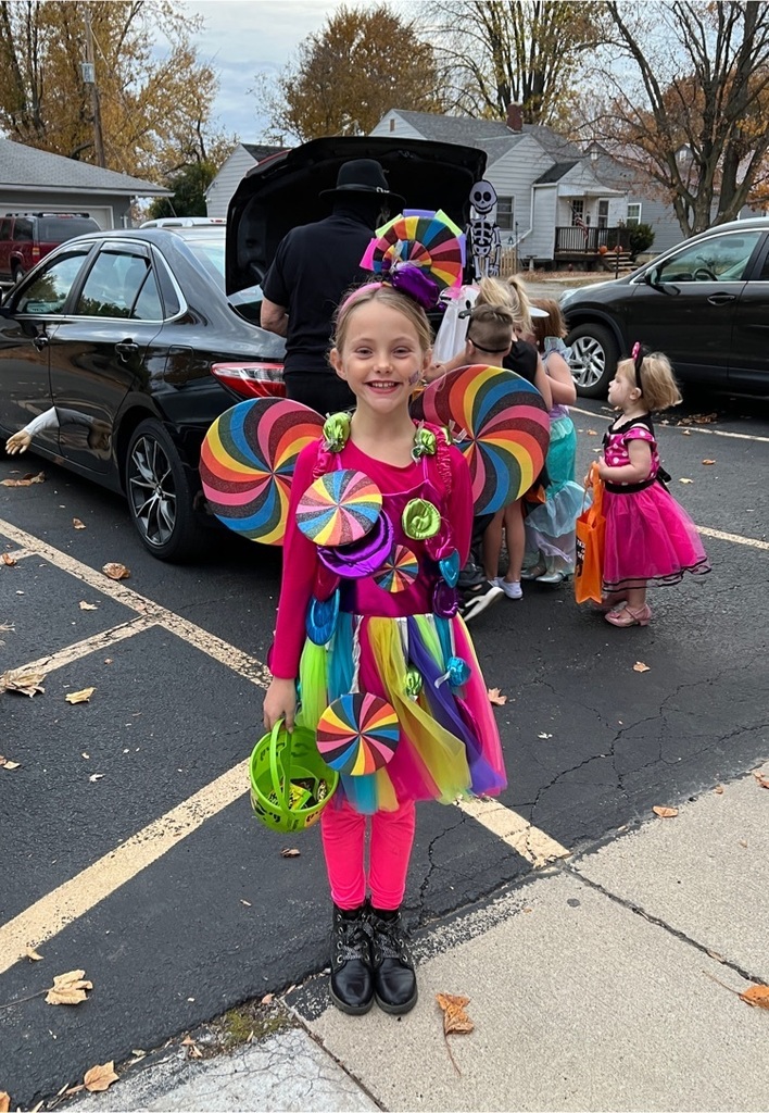 kid in costume