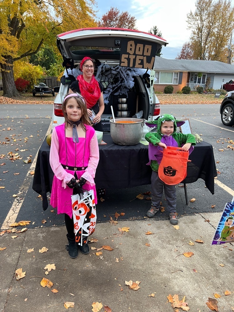 trunk r treat