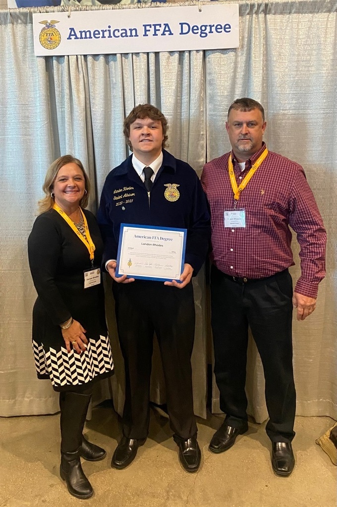 Landon and his parents Denise & Jason Rhodes