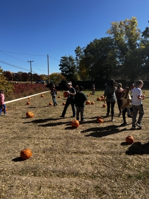 5th grade field trip to Colon Orchards