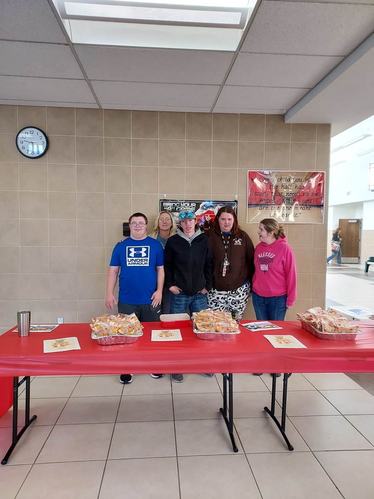 Owls students selling Goodies at the PLC day in Sutherland.