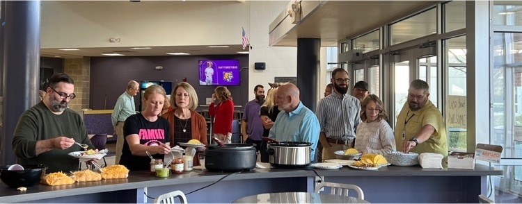 AHS family support is amazing!  Thank you to all who fed the AHS staff tonight before conferences