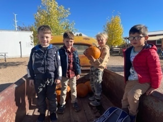 Kinder Field Trip Lockneck Pumpkin Patch