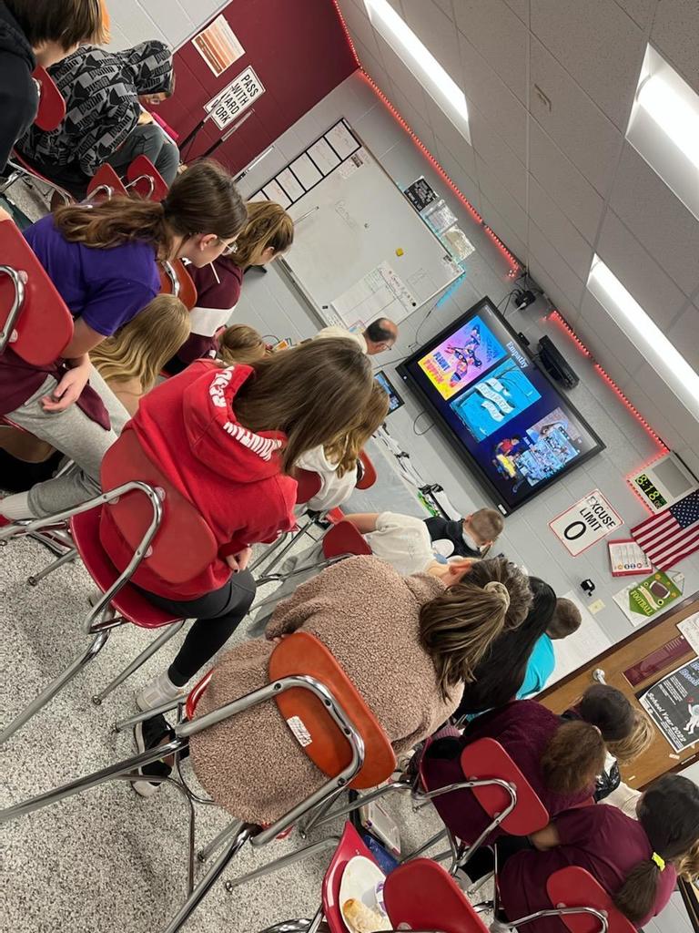 Potosi Readers Book Talk