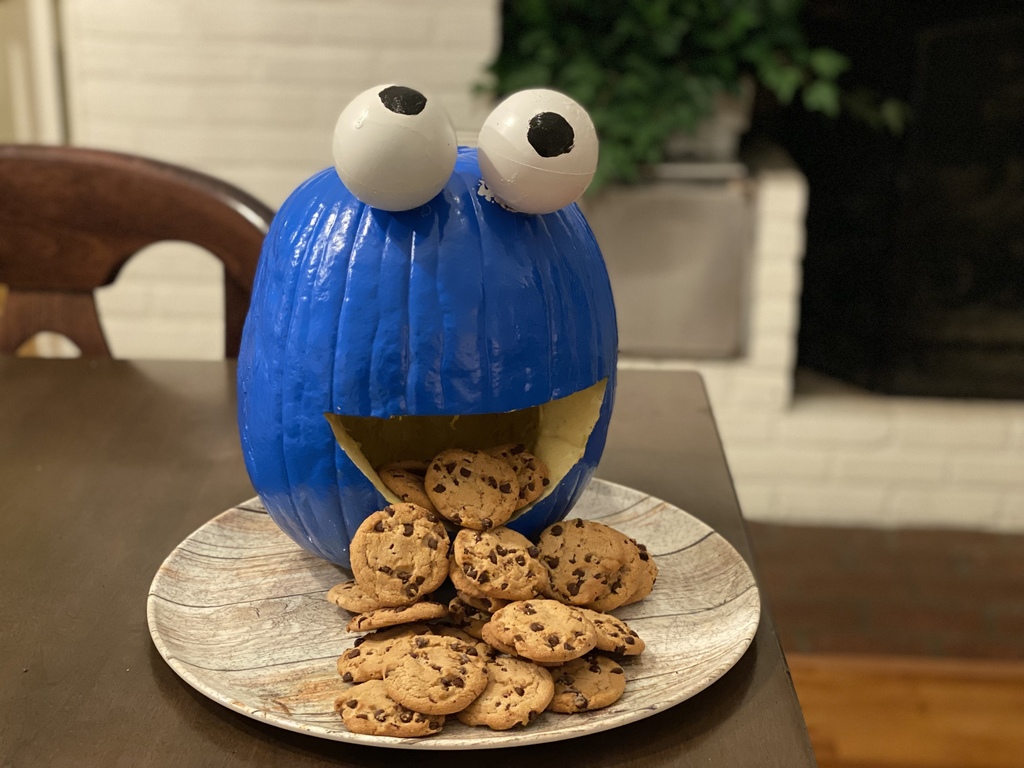 Book Pumpkin Contest 2022 Winner