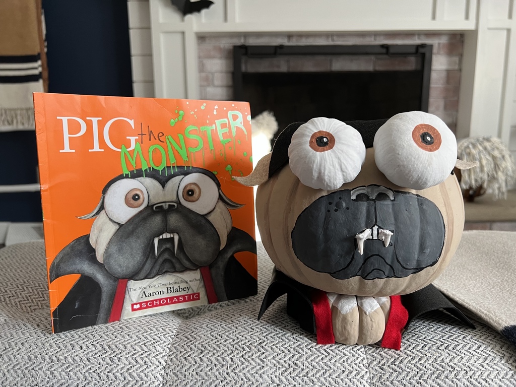 Book Pumpkin Contest 2022 Winner