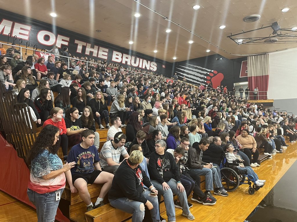 Students attend Veteran's Day ceremony