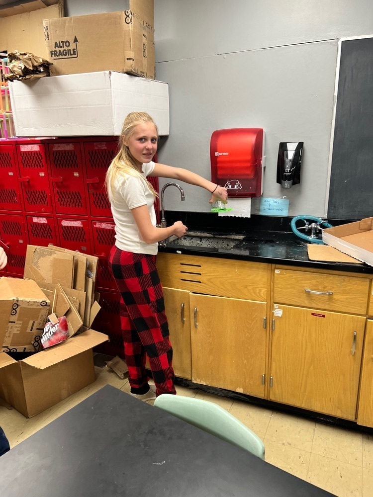 7th Grade Science - We are learning about Changes in Temperature and Pressure!