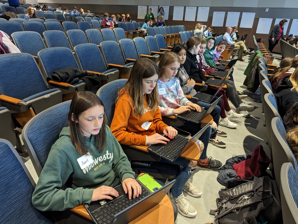 Students taking individual quiz