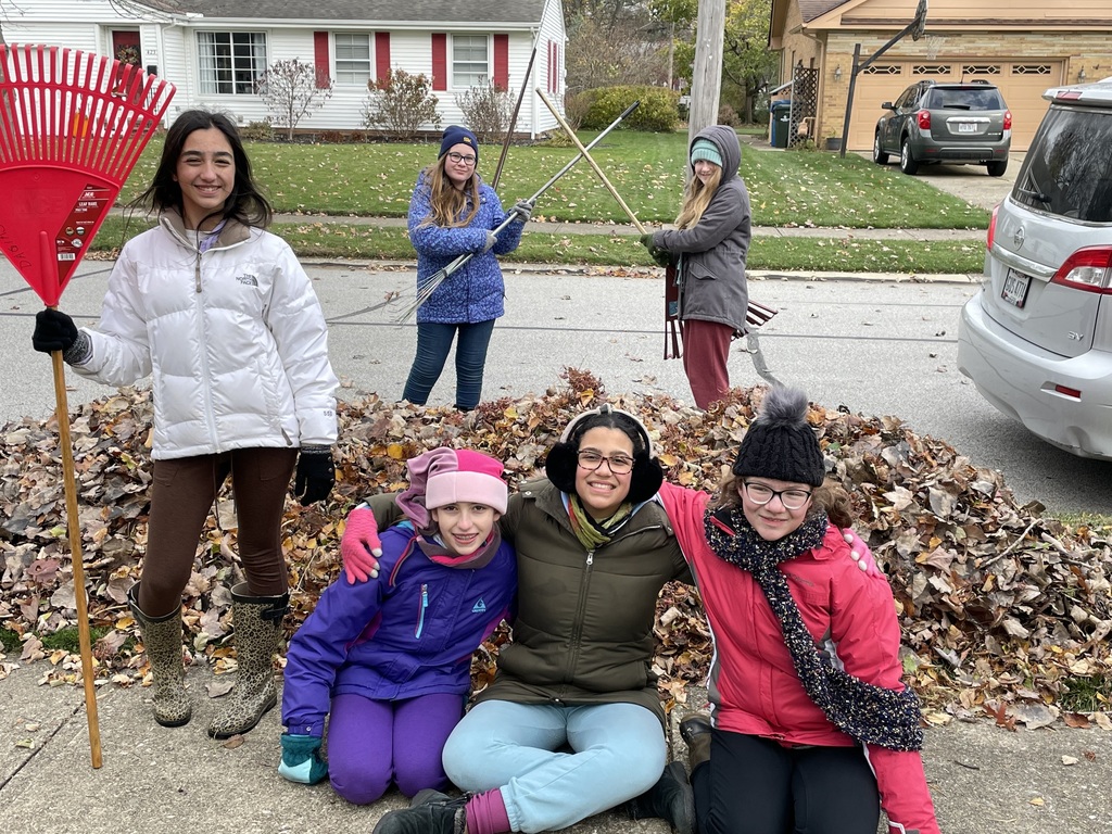 Bay Middle School Rake-out event