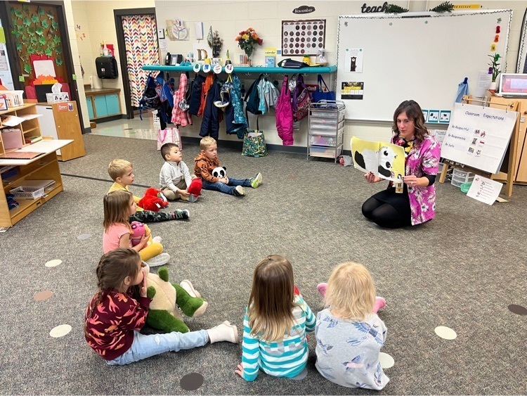 Mrs. Foster reading at West