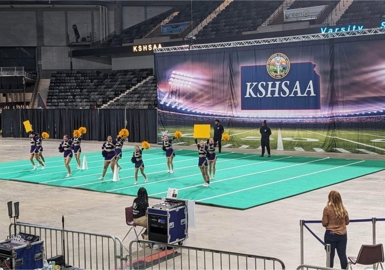 crowd leading performance 