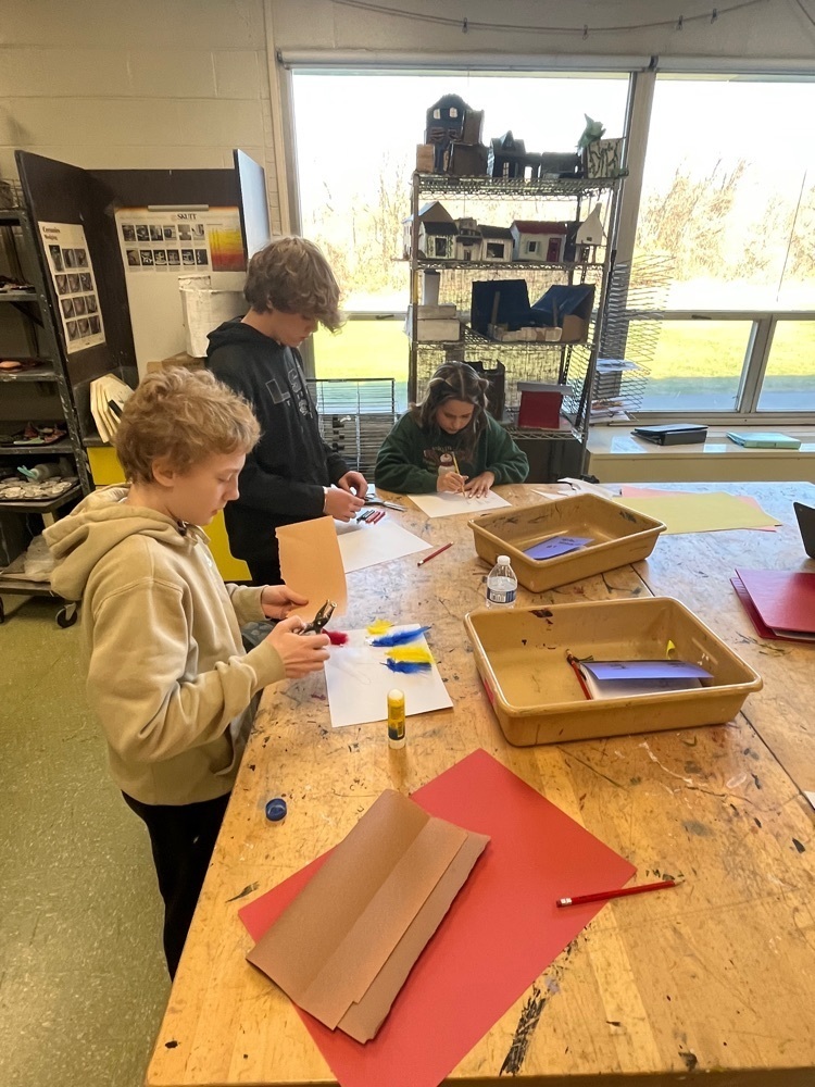 8th grade art students 