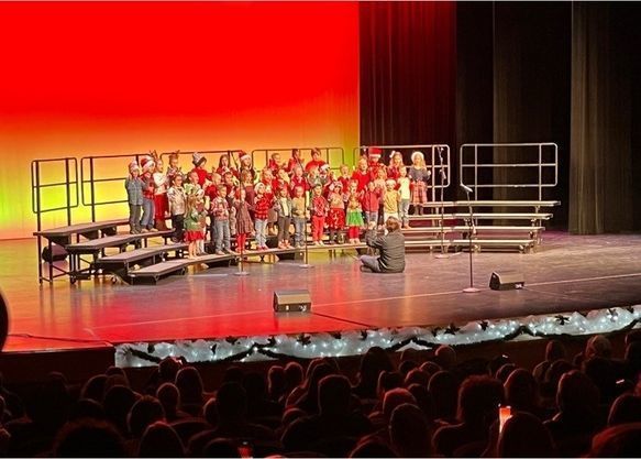 students performing christmas songs