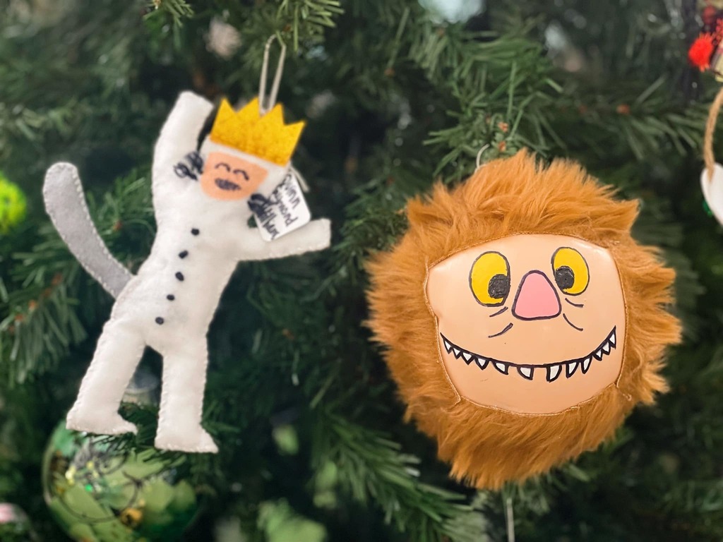 cato book character ornament 3