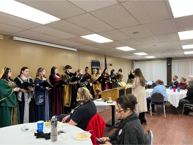 DHS Madrigals at Dixon Rotary