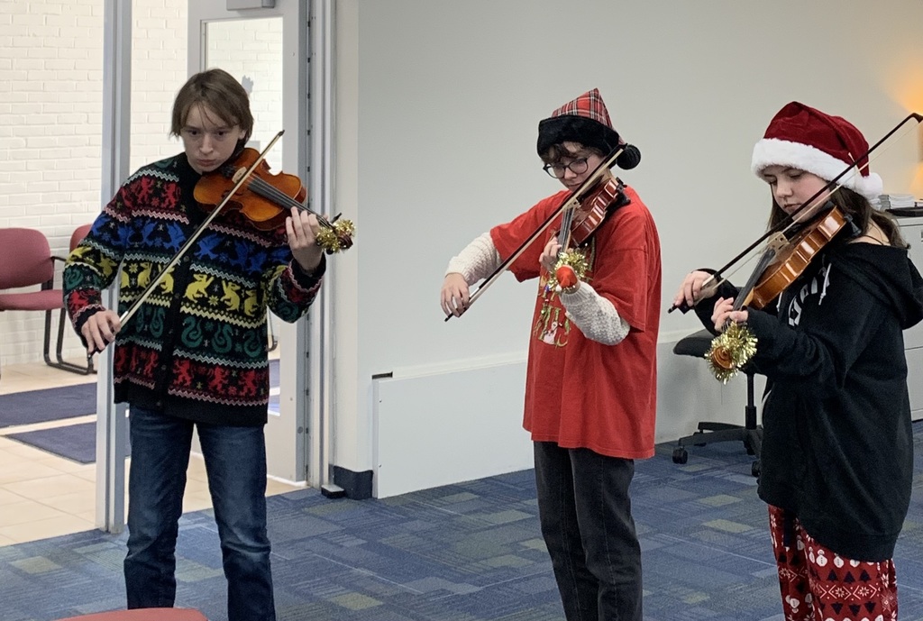 Woodwind and String Carolers