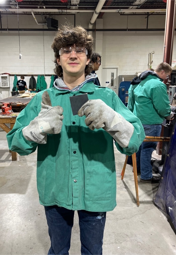 Ag Mechanics 2 has been working hard on welding projects to start off 2nd semester! They are practicing their skills with SMAW, MIG, and Oxy-fuel welding, as well as plasma cutting. 