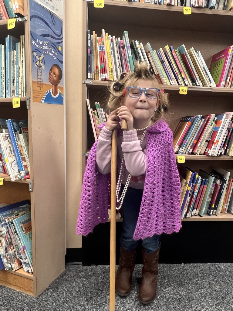 100th day of school/Dia 100 de la escuela