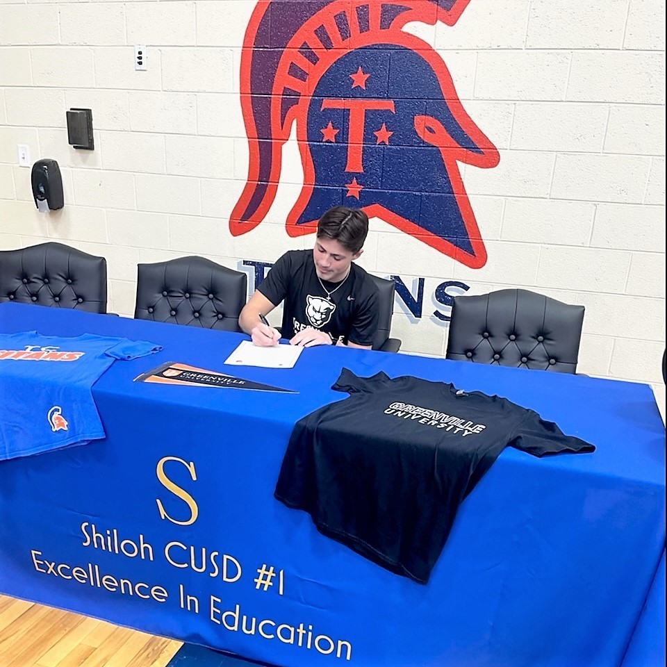 Levi Eads Greenville signing letter to commit