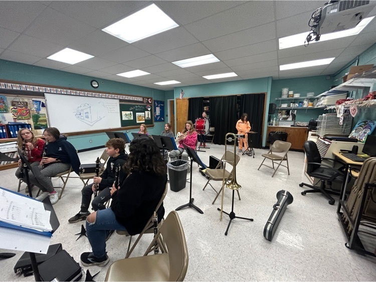 5th & 6th grade band playing the Tomahawk Chop