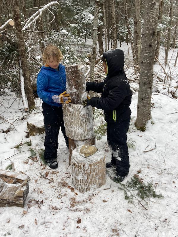 4th graders learning outside