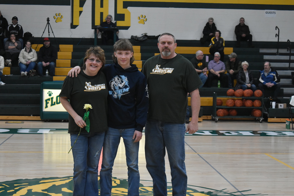 FHS Wrestlers and their parents