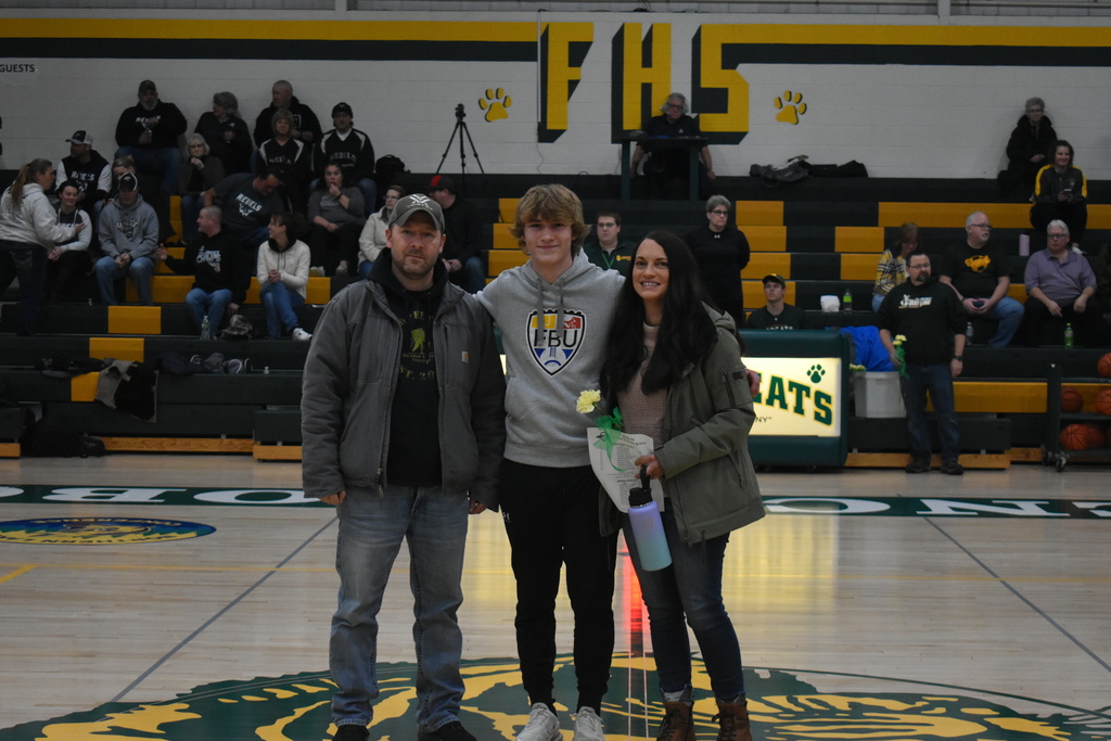 FHS Wrestlers and their parents