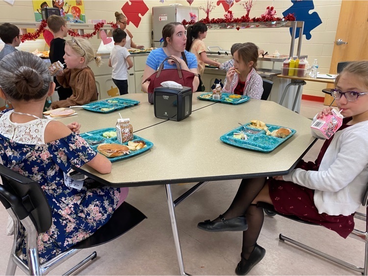 kids eating