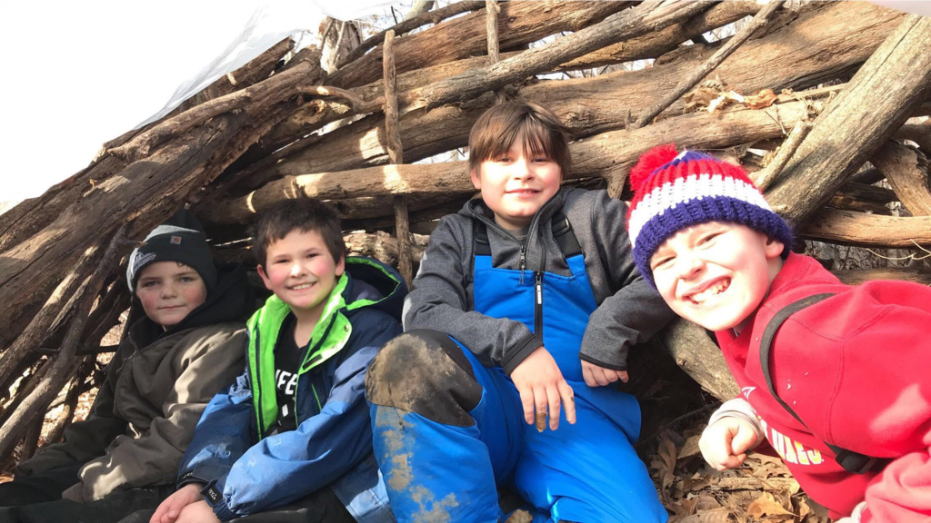 5th graders at Winter Survival