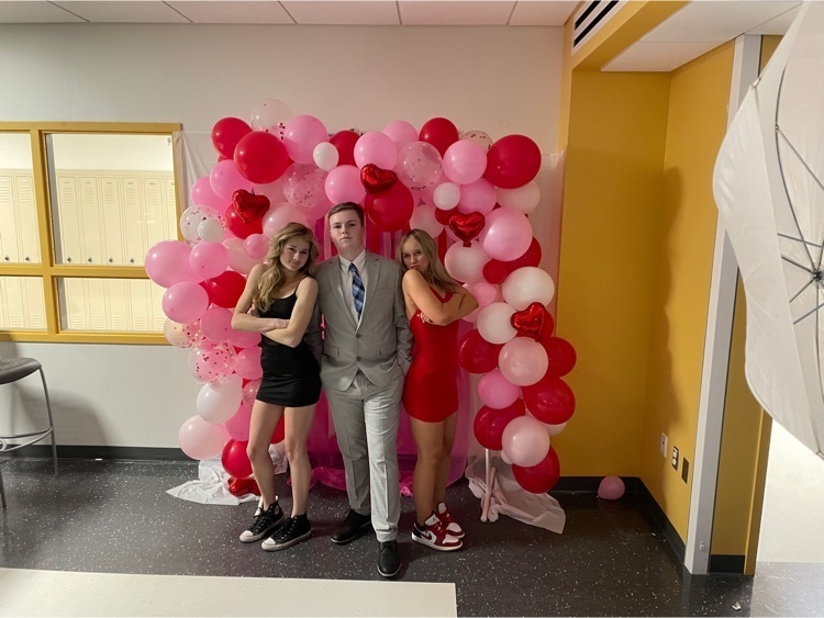 students and balloons