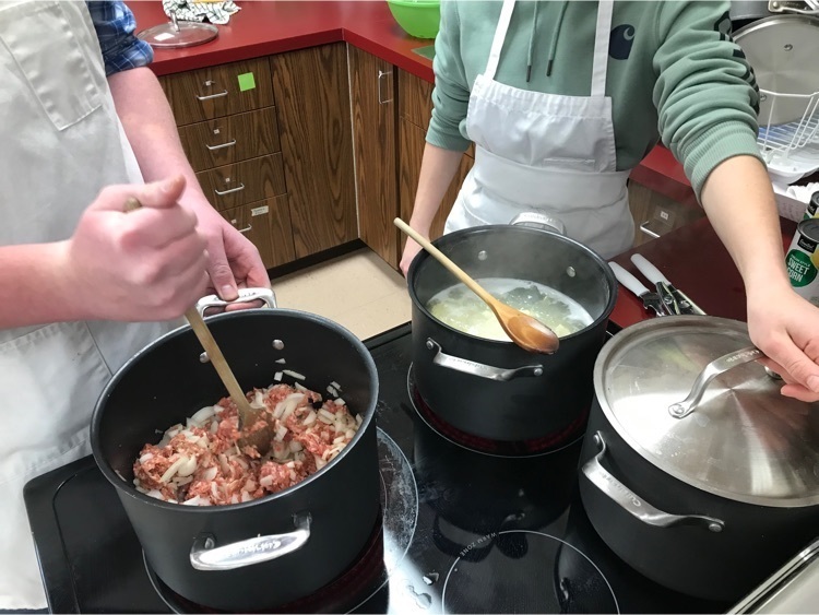 students cooking