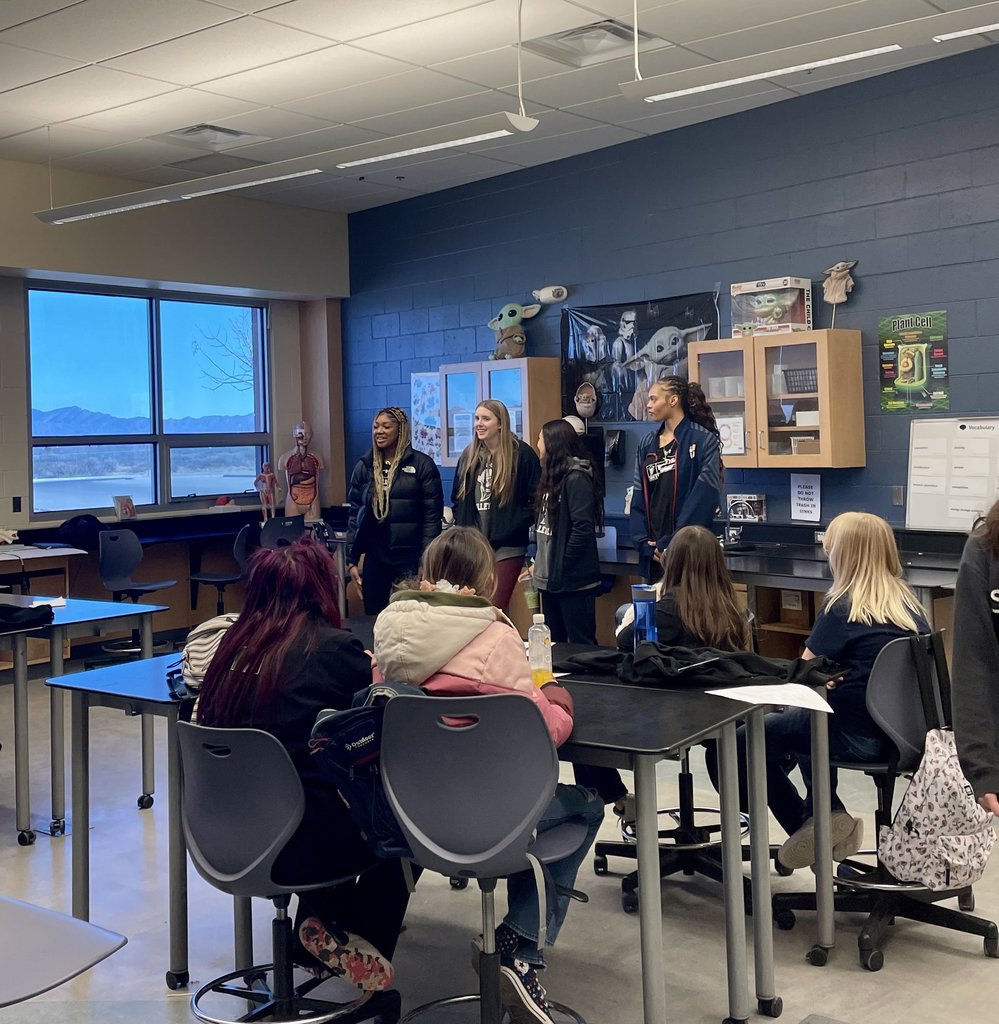 A big thanks to the women's volleyball team from New Mexico State University for visiting our students at Mesa Middle School for their Enrichment Day.