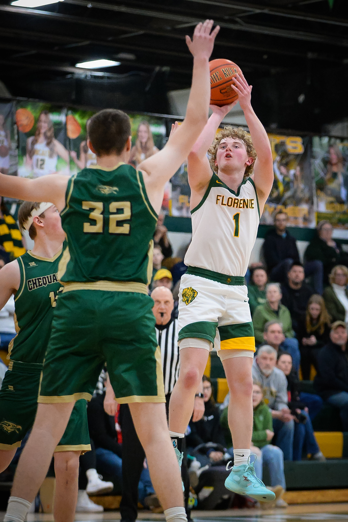 Congrats to the Boys Basketball team with their win on Saturday against Laona/Wabeno and their undefeated Northern Lakes Conference Championship.