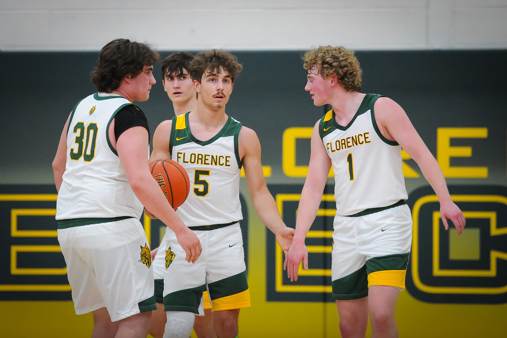 Congrats to the Boys Basketball team with their win on Saturday against Laona/Wabeno and their undefeated Northern Lakes Conference Championship.