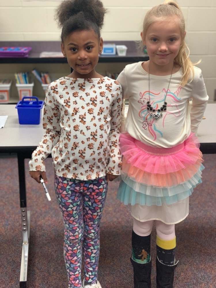 mismatch clothes