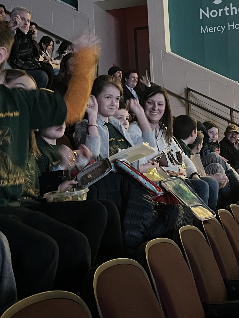 Students at Mariner's Game