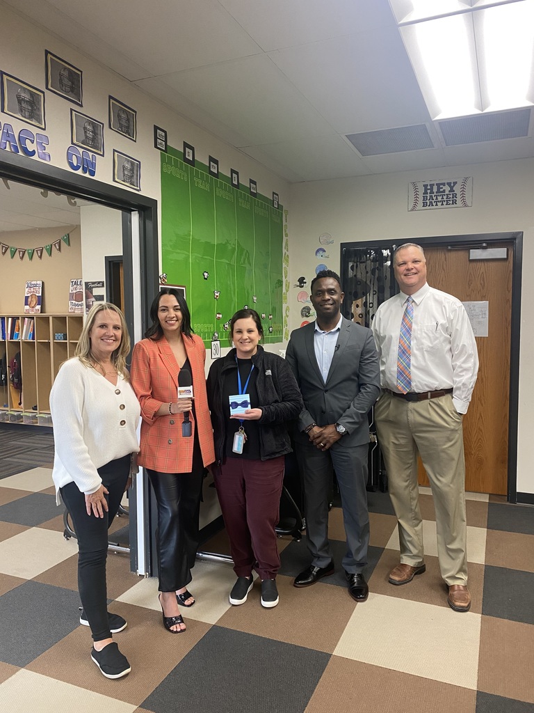 Kelsey receiving her Treat The Teach award!