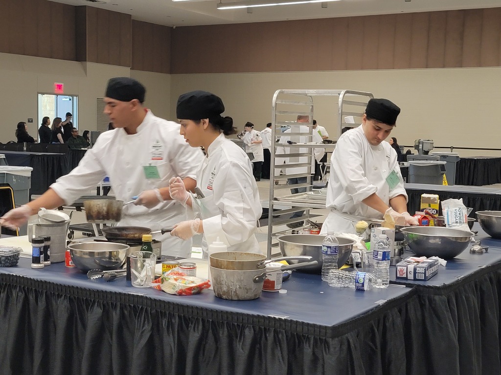 students preparing food