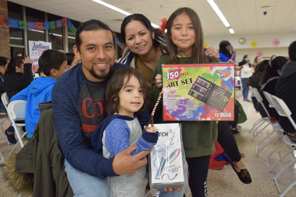 Residents celebrate Bilingual Night on March 28.